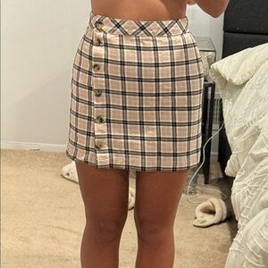 Divided Asymmetrical Plaid Skirt - Black and Cream